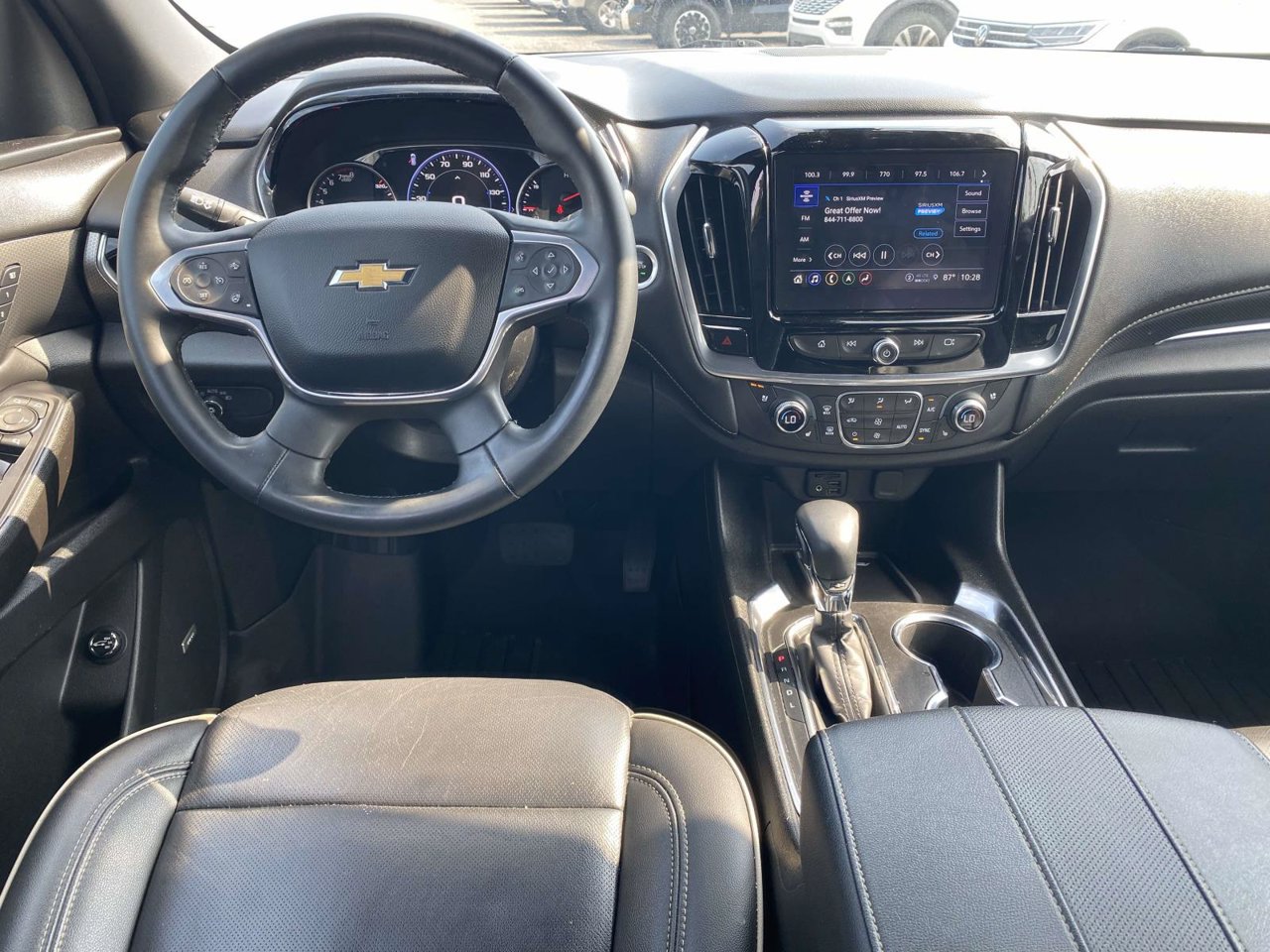 Used 2023 Chevrolet Traverse Premier AWD/4WD image 9