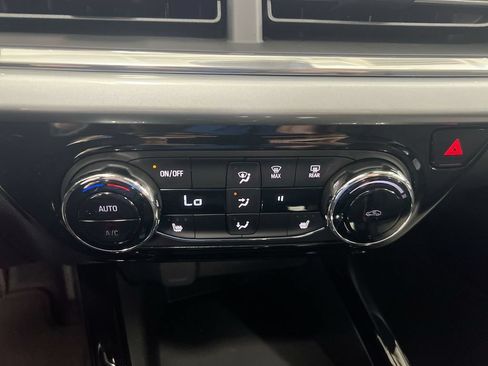 New 2026 Chevrolet Trax LT w/ Driver Confidence Package FWD image 16