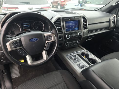Used 2021 Ford Expedition XLT w/ Black Accent Package AWD/4WD image 5