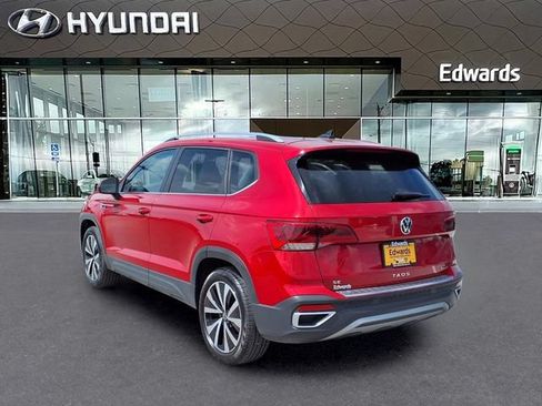 Used 2023 Volkswagen Taos SE AWD/4WD image 5