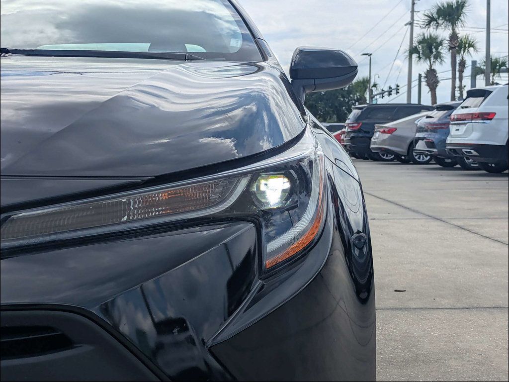 Used 2023 Toyota Corolla LE FWD image 9