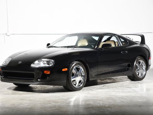 Used 1994 Toyota Supra Turbo RWD image 2