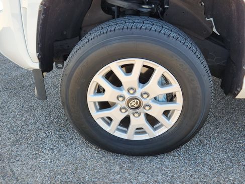 Used 2024 Toyota Tacoma SR5 image 7