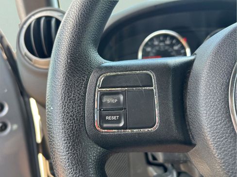 Certified 2016 Jeep Wrangler Sport AWD/4WD image 12
