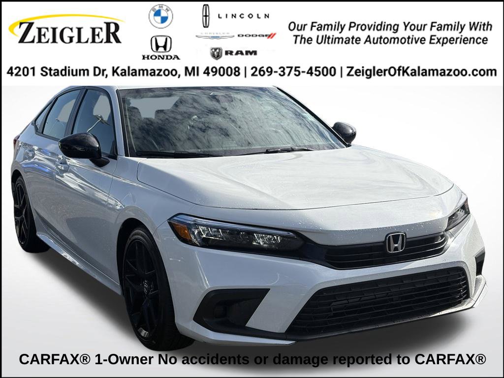 Used 2024 Honda Civic Sport image 1