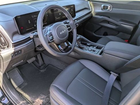 Certified 2025 Kia Sorento X-Line EX AWD/4WD image 24
