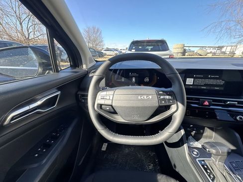 New 2026 Kia Sportage LX FWD image 14