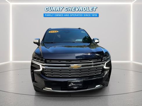 Used 2024 Chevrolet Suburban Premier AWD/4WD image 4