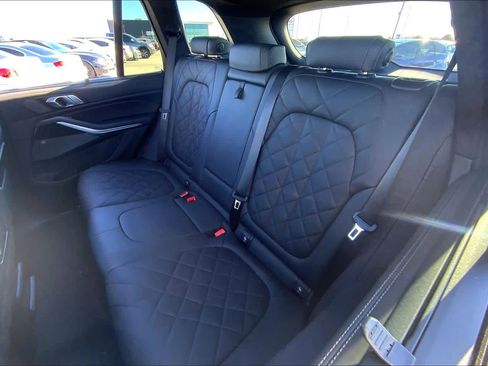 Certified 2025 BMW X5 M60i w/ Executive Package image 20