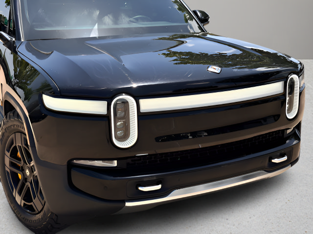 Used 2023 Rivian R1T Adventure Quad AWD/4WD image 23