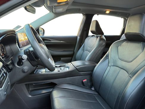 Used 2023 INFINITI QX60 Luxe w/ Performance Audio Package image 9