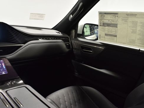 New 2026 INFINITI QX80 Autograph w/ Premium Cargo Package image 15