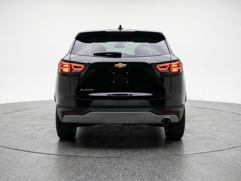 Used 2025 Chevrolet Blazer LT FWD image 7
