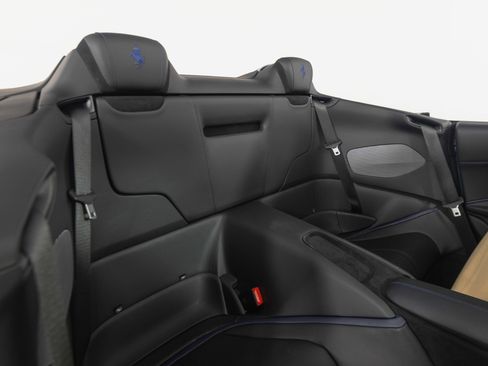 Certified 2025 Ferrari Roma Spider image 45