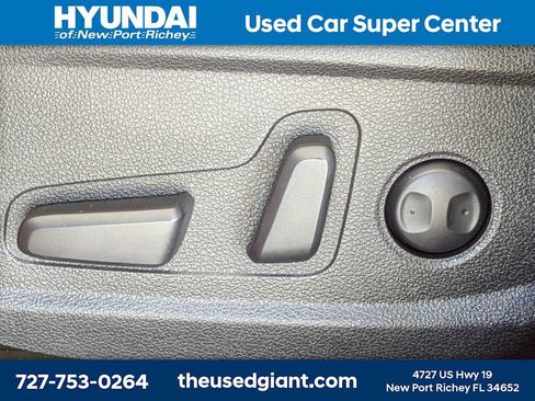 Certified 2023 Hyundai Santa Fe SEL w/ Winter Weather Package FWD image 23