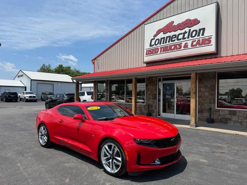 Used 2024 Chevrolet Camaro LT w/ RS Package RWD image 2