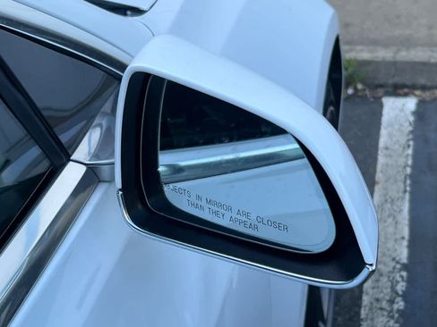 Used 2018 Tesla Model 3 Long Range RWD image 16
