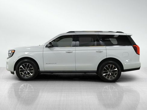 Used 2025 Ford Expedition Platinum AWD/4WD image 2