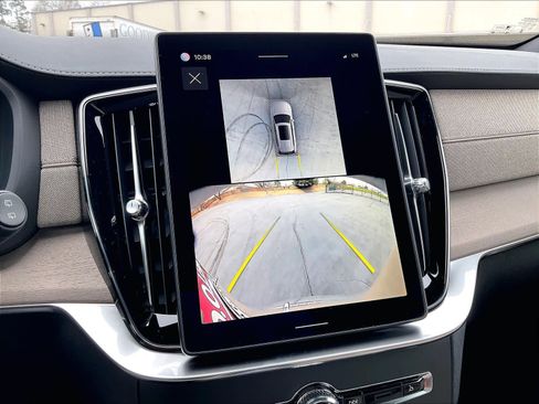 New 2026 Volvo XC90 T8 Plus w/ Protection Package Premier image 20