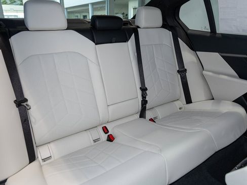 New 2025 BMW 530i xDrive 530i xDrive image 34