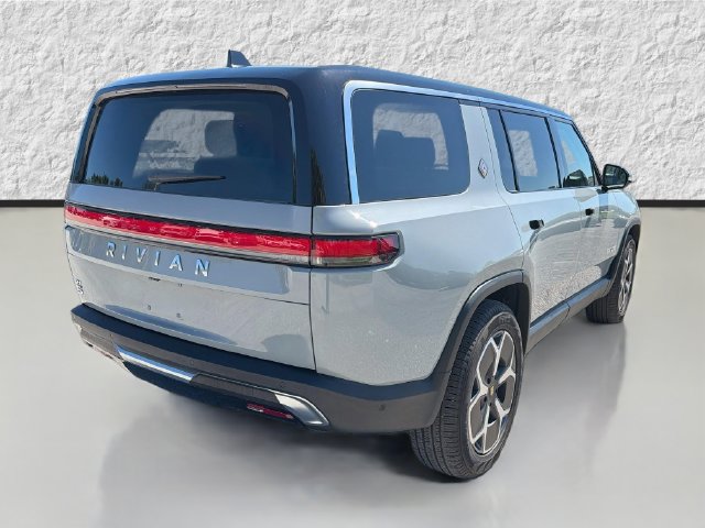 Used 2024 Rivian R1S Adventure Dual AWD/4WD image 3