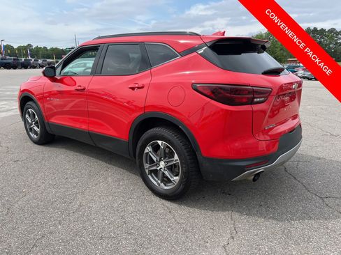 Used 2023 Chevrolet Blazer LT w/ Convenience Package FWD image 3