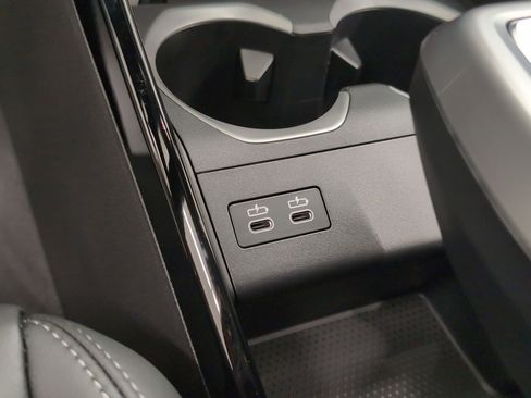 Used 2025 BMW X1 xDrive28i w/ Technology Package image 21