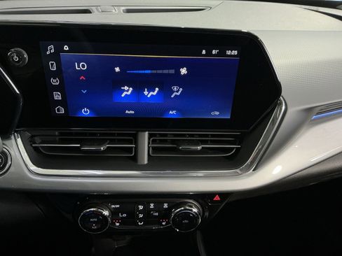 New 2026 Chevrolet Trax LT w/ Midnight Edition FWD image 21