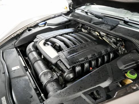 Used 2012 Porsche Cayenne image 47