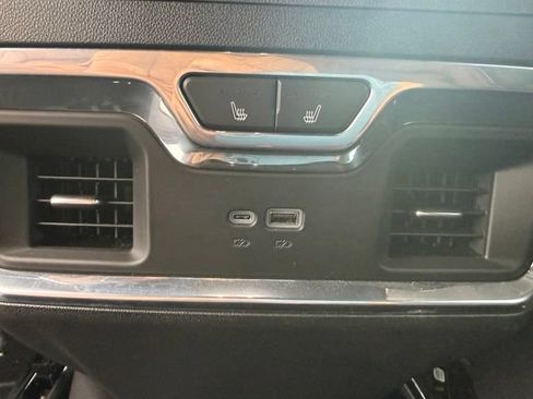 Used 2025 GMC Sierra 3500 Denali Ultimate AWD/4WD image 41