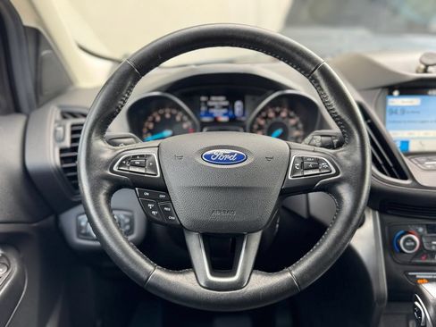 Used 2019 Ford Escape SEL AWD/4WD image 14
