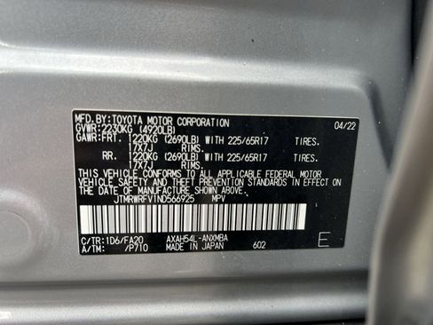Used 2022 Toyota RAV4 XLE image 28