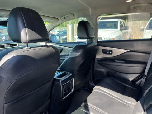 Used 2018 Nissan Murano SL w/ Midnight Edition Package image 9