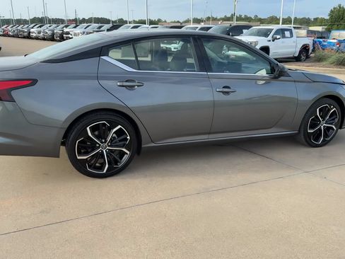 Used 2026 Nissan Altima 2.5 SR FWD image 8
