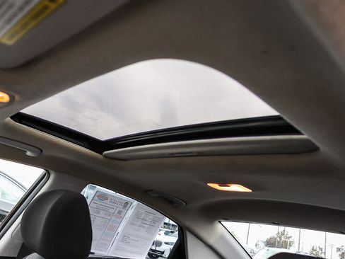 Used 2018 Hyundai Accent Limited image 24