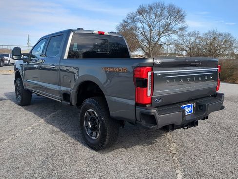 Used 2024 Ford F350 Platinum w/ Tremor Off-Road Package image 5