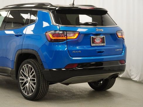 Certified 2022 Jeep Compass Limited w/ Elite Group image 13