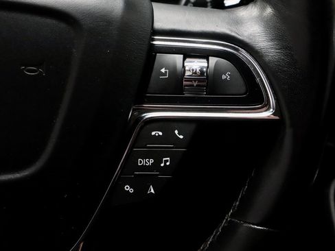 Used 2022 Lincoln Nautilus Reserve image 32