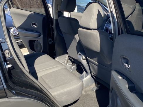 Used 2022 Honda HR-V LX image 19
