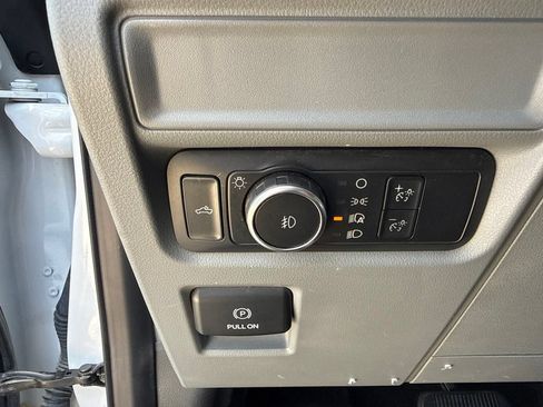 Used 2022 Ford F150 4x4 SuperCrew image 31