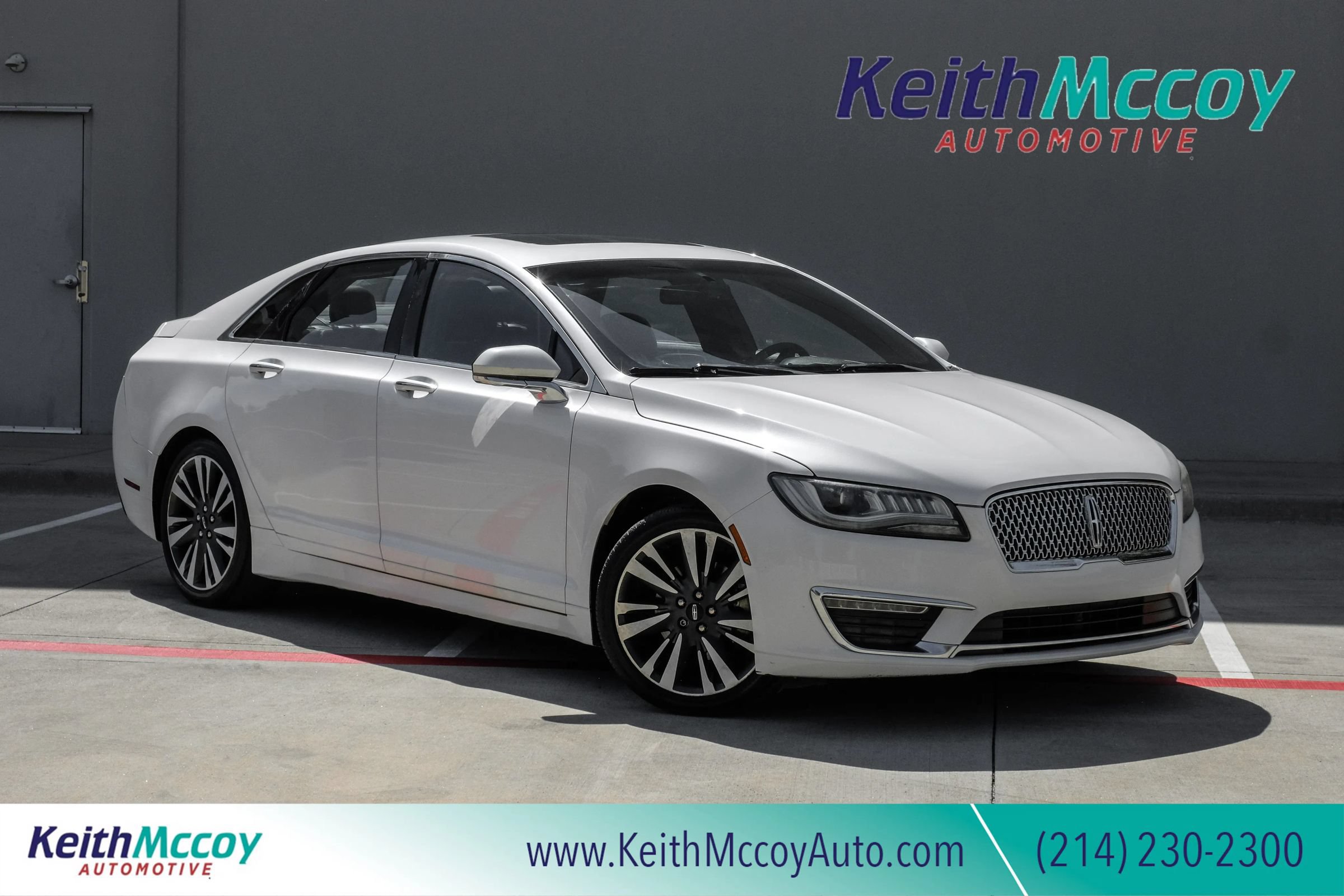 Used 2017 Lincoln MKZ Reserve FWD image 1