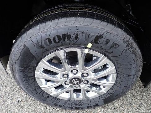 New 2026 Toyota Tacoma Limited AWD/4WD image 11