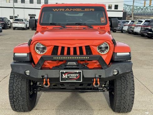 Used 2018 Jeep Wrangler Unlimited Sahara w/ Safety Group image 8