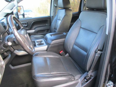 Used 2016 Chevrolet Silverado 2500 LTZ w/ LTZ Plus Package image 14