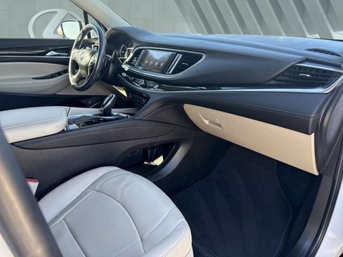 Used 2021 Buick Enclave Essence w/ Sound and Sites Package image 26