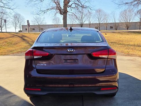 Used 2018 Kia Forte LX image 6
