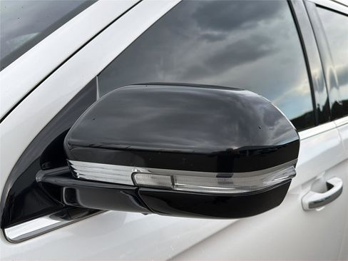 Used 2019 Lincoln Navigator Reserve AWD/4WD image 37