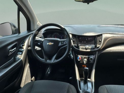 Used 2020 Chevrolet Trax LS w/ Tint and Cruise Package FWD image 22