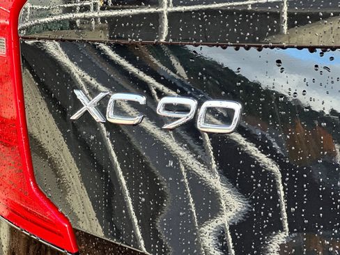 Certified 2023 Volvo XC90 B6 Ultimate image 13