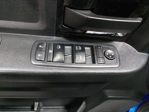 Used 2017 RAM 1500 Express w/ Express Value Package image 28